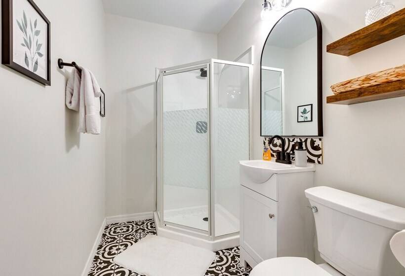 Lovely Mobile Home W/ Smart Tv: 2 Mi To Downtown!