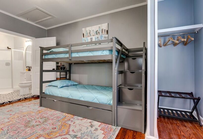 Lovely Mobile Home W/ Smart Tv: 2 Mi To Downtown!