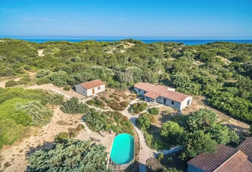 Residence Surrounded By Greenery With Swimming Pool In Badesi Just 300 Meters From The Sea