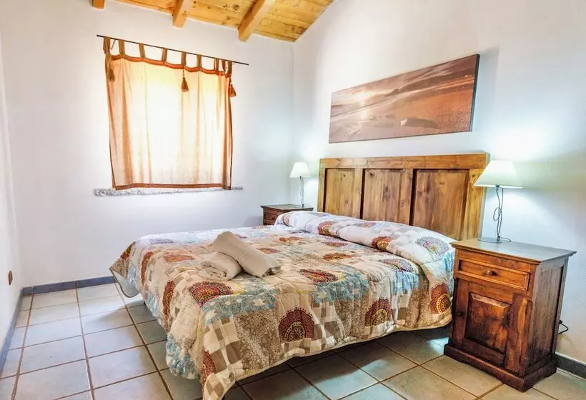 Residence Surrounded By Greenery With Swimming Pool In Badesi Just 300 Meters From The Sea