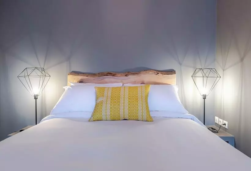 Boutique Studios & Apartments By Avelink