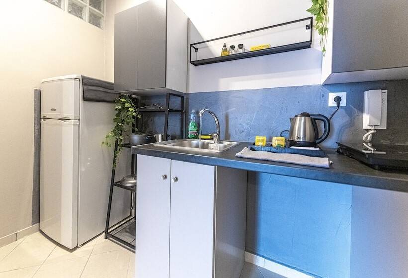 Boutique Studios & Apartments By Avelink