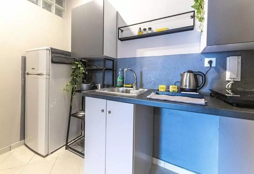 Boutique Studios & Apartments By Avelink