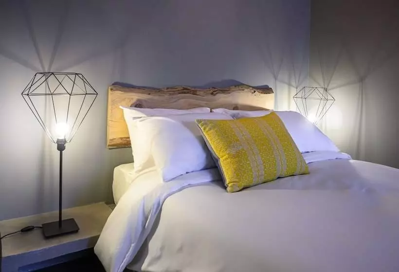 Boutique Studios & Apartments By Avelink