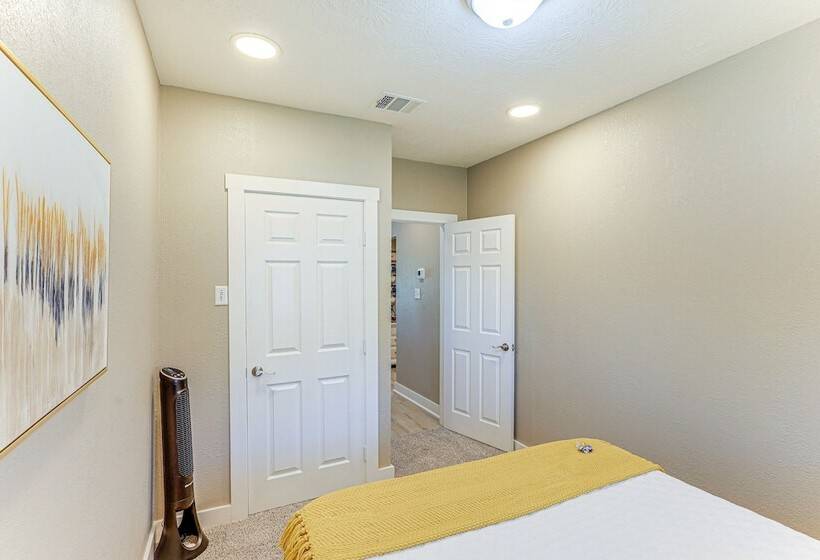 Charming Franklin Abode Near Sports Park & Fishing