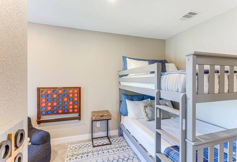 Charming Franklin Abode Near Sports Park & Fishing