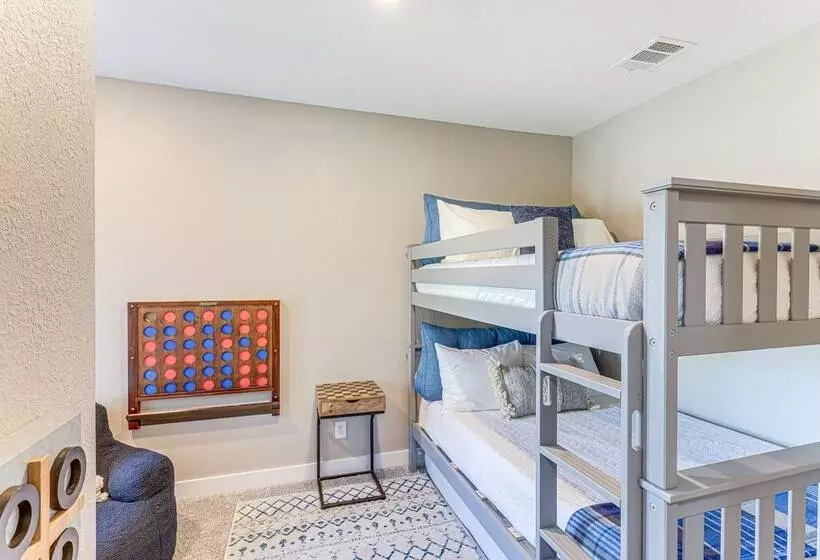 Charming Franklin Abode Near Sports Park & Fishing