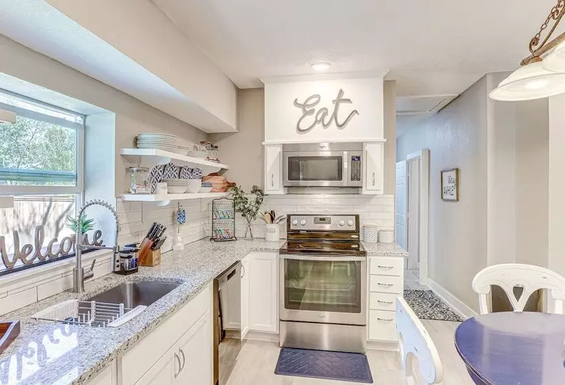 Charming Franklin Abode Near Sports Park & Fishing