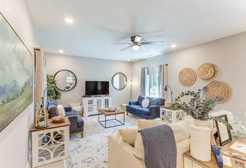 Charming Franklin Abode Near Sports Park & Fishing