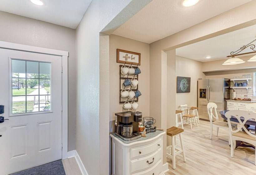 Charming Franklin Abode Near Sports Park & Fishing