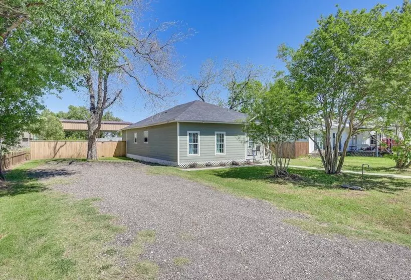 Charming Franklin Abode Near Sports Park & Fishing