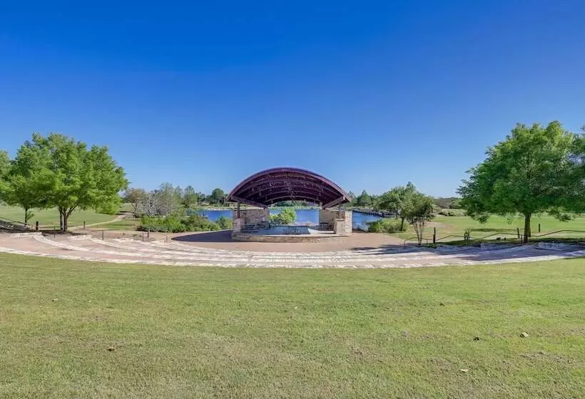 Charming Franklin Abode Near Sports Park & Fishing