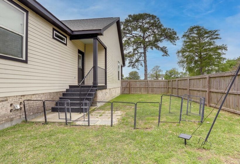 Cozy Arabi Home W/ Yard ~ 6 Mi To French Quarter!