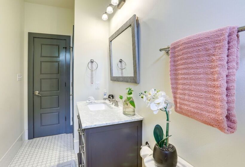 Cozy Arabi Home W/ Yard ~ 6 Mi To French Quarter!