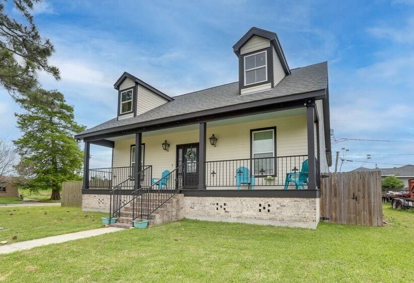 Cozy Arabi Home W/ Yard ~ 6 Mi To French Quarter!