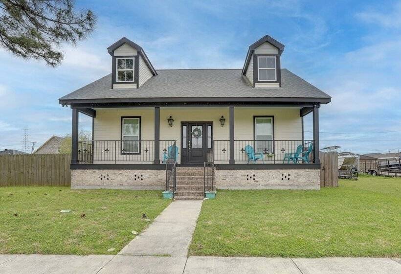 Cozy Arabi Home W/ Yard ~ 6 Mi To French Quarter!