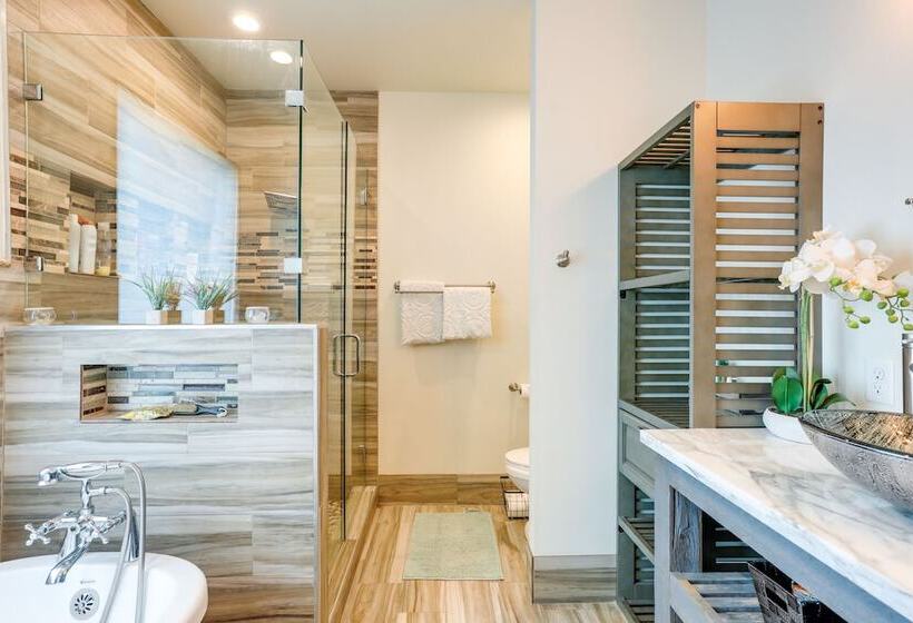 Cozy Arabi Home W/ Yard ~ 6 Mi To French Quarter!