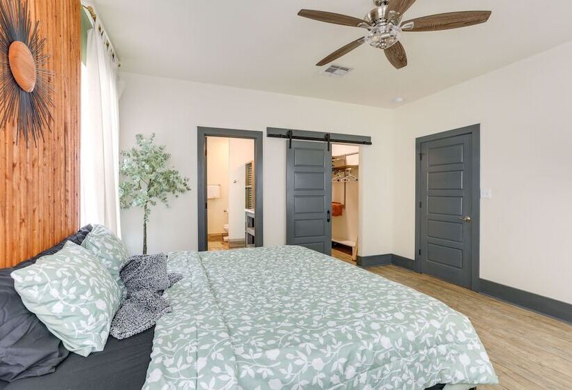 Cozy Arabi Home W/ Yard ~ 6 Mi To French Quarter!