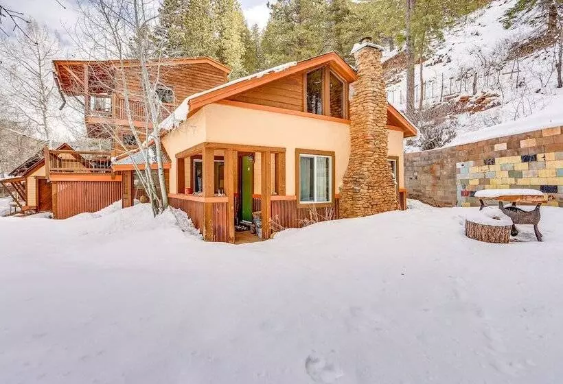 Dolores Cabin W/ River Access: Pets Welcome!