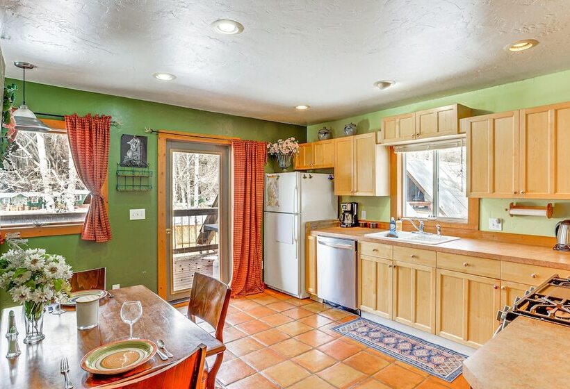 Dolores Cabin W/ River Access: Pets Welcome!