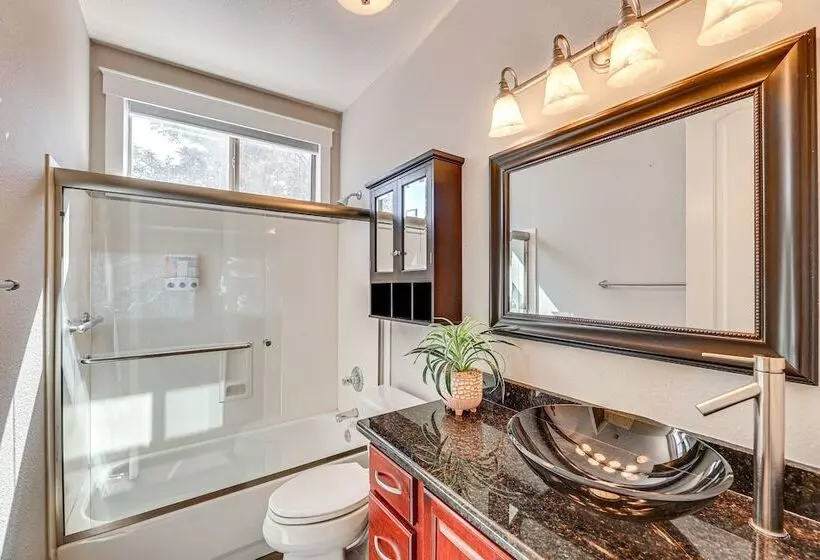 Expansive Mesa Retreat W/ Private Outdoor Pool!