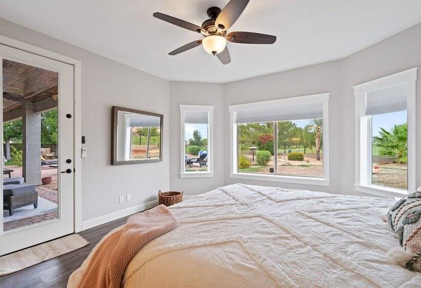 Expansive Mesa Retreat W/ Private Outdoor Pool!