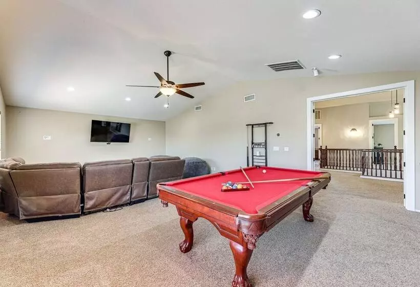 Expansive Mesa Retreat W/ Private Outdoor Pool!