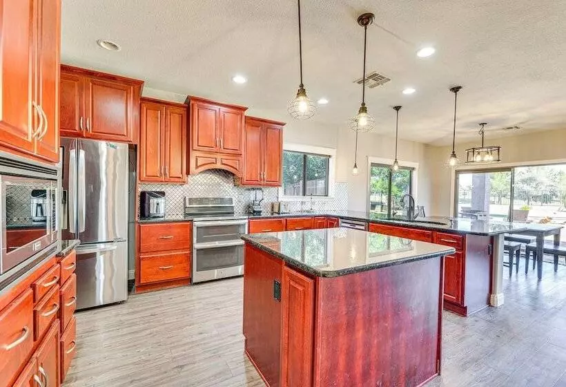 Expansive Mesa Retreat W/ Private Outdoor Pool!