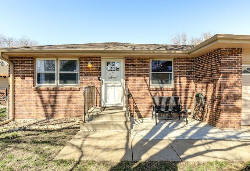 Family Friendly Lincoln Home W/ Sandbox & Grill!