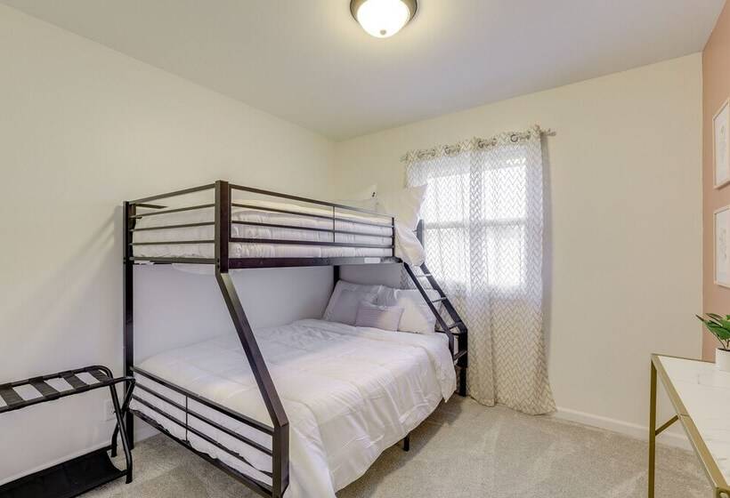 Family Friendly Lincoln Home W/ Sandbox & Grill!