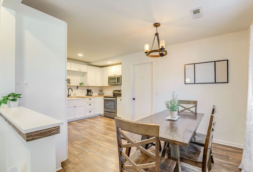 Family Friendly Lincoln Home W/ Sandbox & Grill!