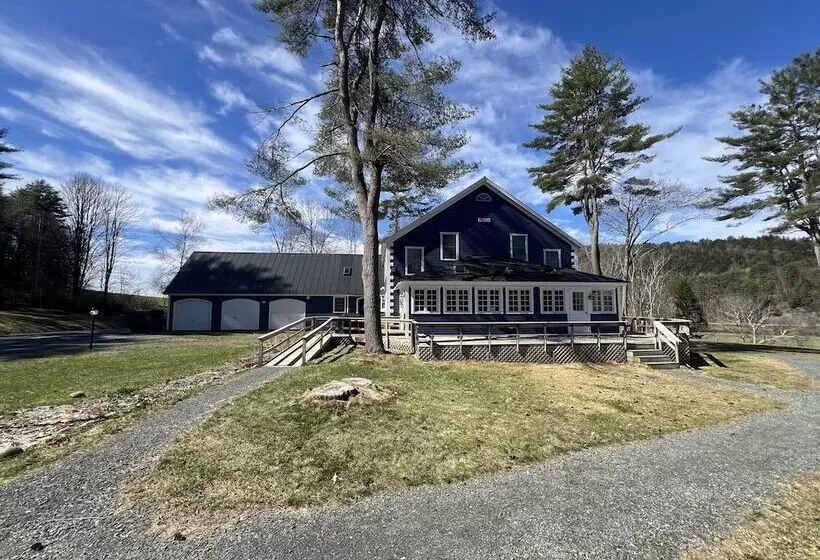 Home On The Connecticut