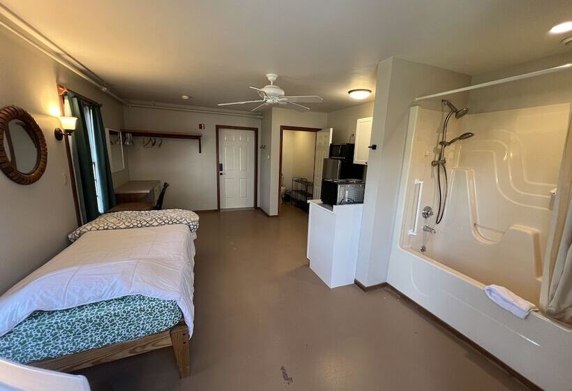 Home On The Connecticut