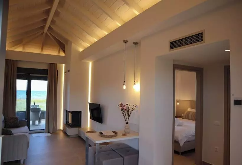 Hotelli Almyres Luxurious Residences