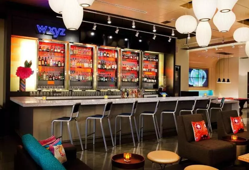 ホテル Aloft Indianapolis Downtown