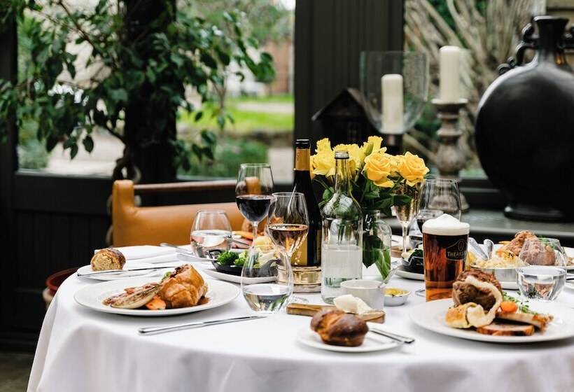 Отель The Pheasant