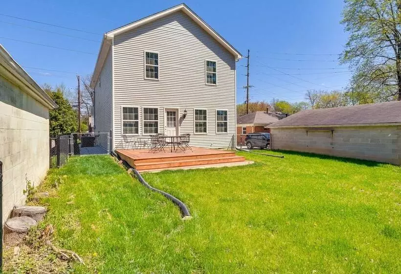 Louisville Retreat W/ Deck ~ 11 Mi To Downtown!