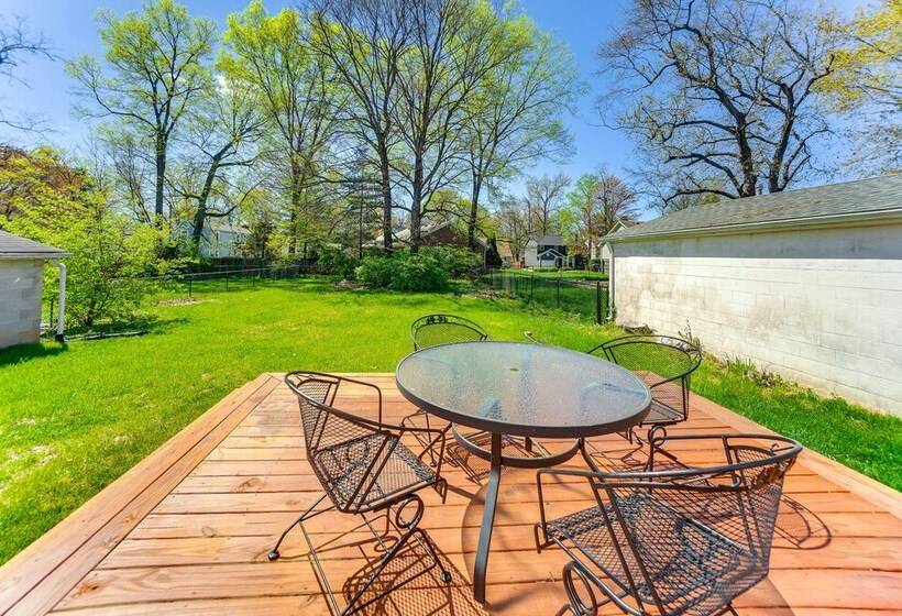 Louisville Retreat W/ Deck ~ 11 Mi To Downtown!