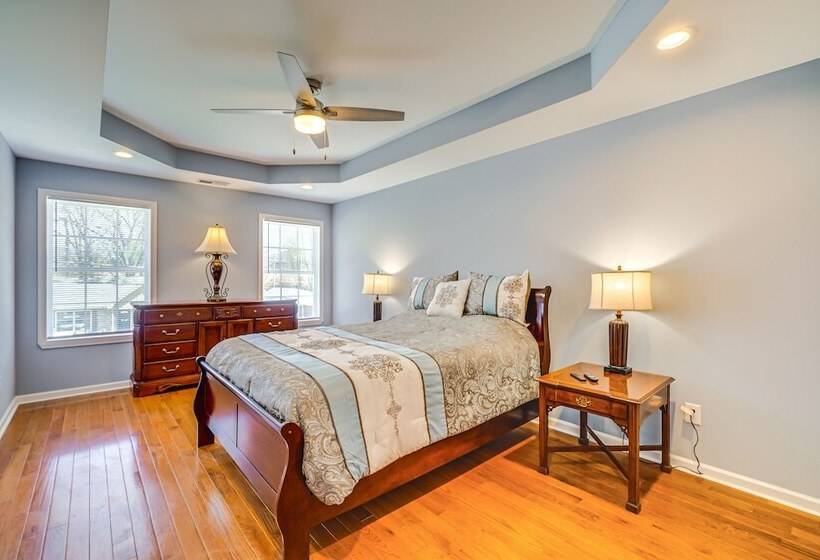 Louisville Retreat W/ Deck ~ 11 Mi To Downtown!