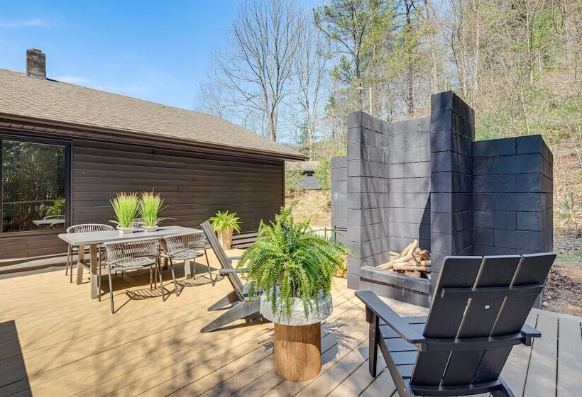 Modern Pisgah Forest Cabin On 60 Wooded Acres!