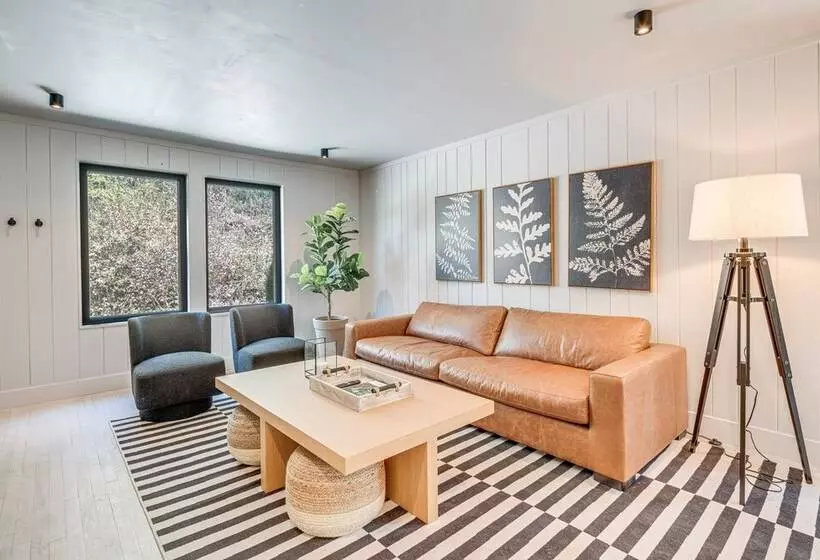 Modern Pisgah Forest Cabin On 60 Wooded Acres!