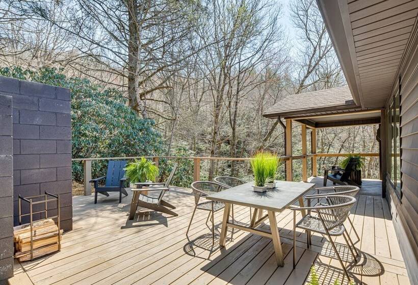 Modern Pisgah Forest Cabin On 60 Wooded Acres!