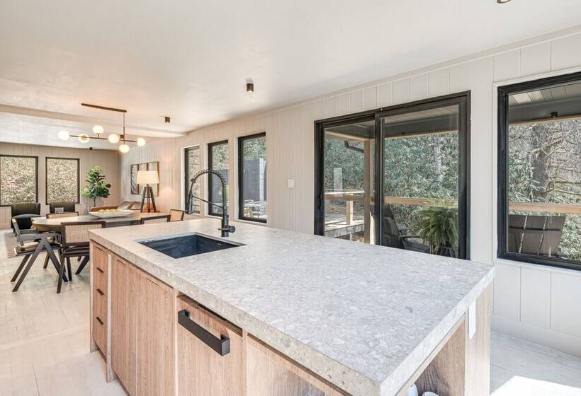 Modern Pisgah Forest Cabin On 60 Wooded Acres!