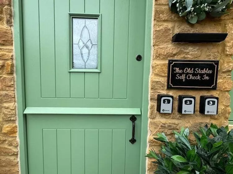 Majatalo The Old Stables