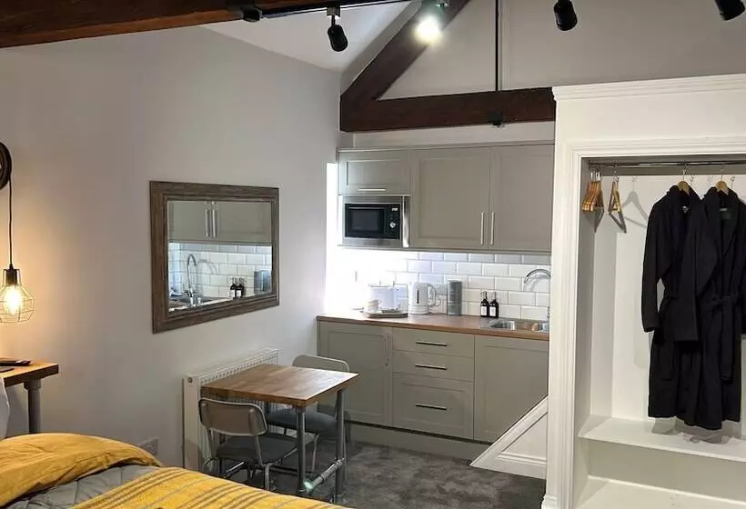 Majatalo The Old Stables