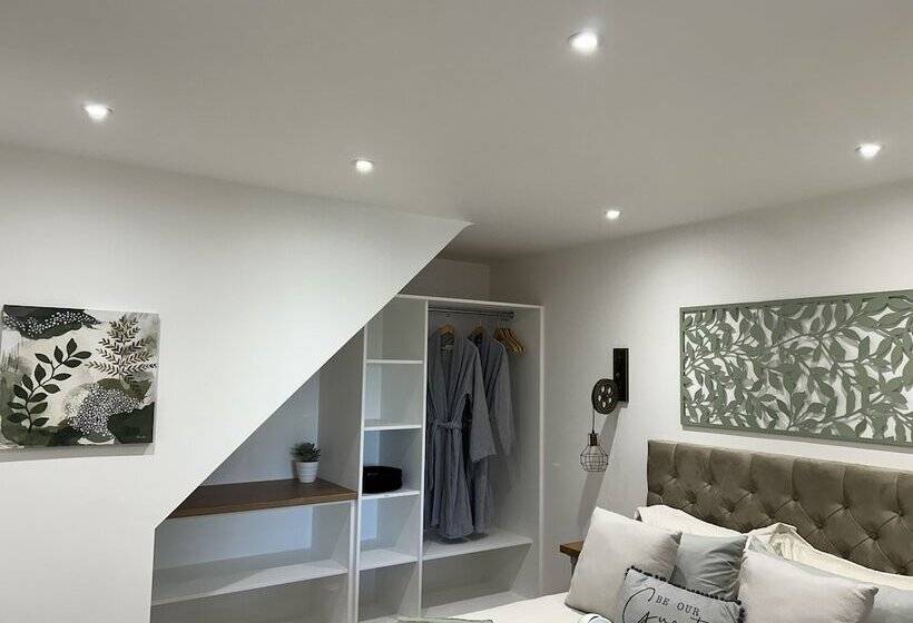 ペンション The Old Stables