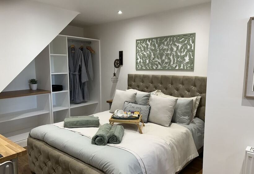 ペンション The Old Stables