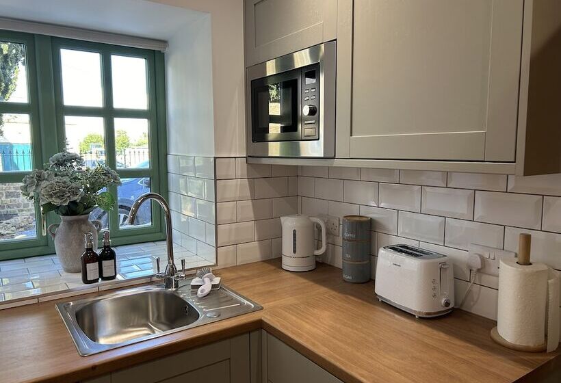 ペンション The Old Stables