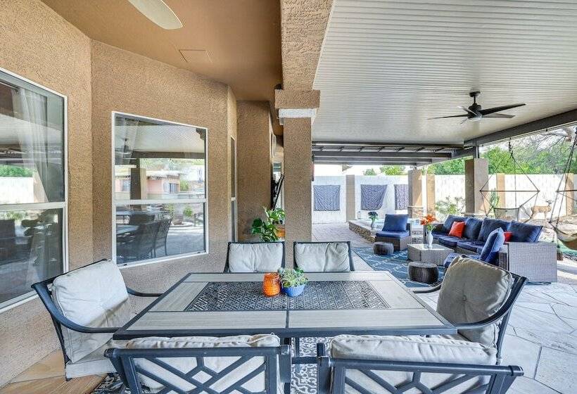 Phoenix Home W/ Private Oasis: Walk To Lookout Mtn