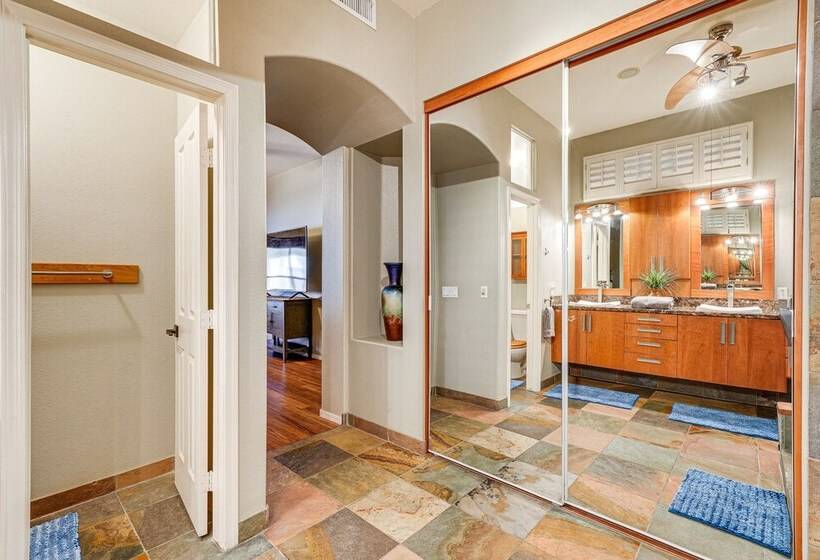 Phoenix Home W/ Private Oasis: Walk To Lookout Mtn